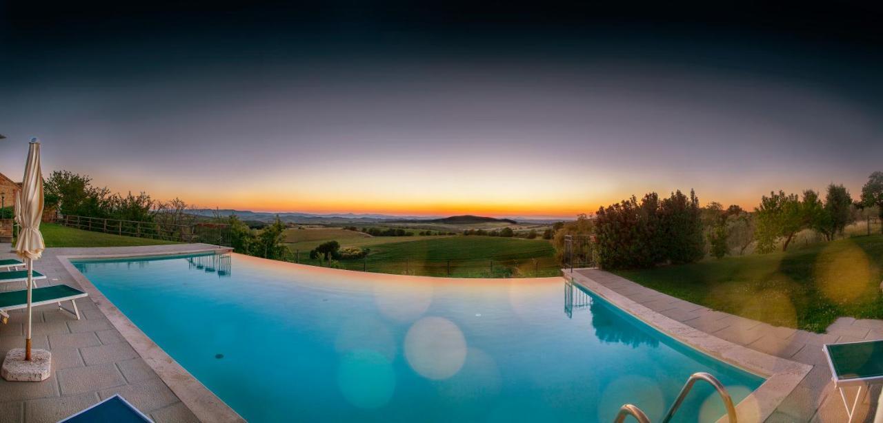 Palazzo Massaini - La Pieve Villa ปีเอนซา ภายนอก รูปภาพ